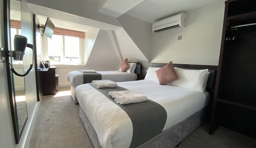 Habitación triple básica