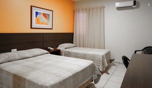 Habitación de lujo con 2 camas individuales