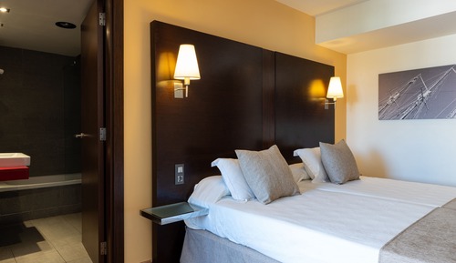 Habitación estándar doble (2 adults and 1 child)