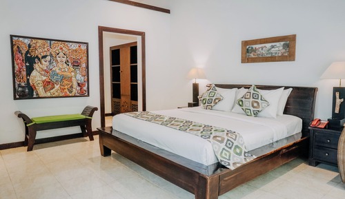 Deluxe Garden Suite