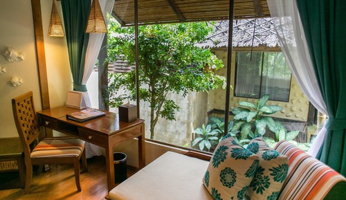 Habitación, 1 cama de matrimonio grande, vistas al jardín (Cabana)