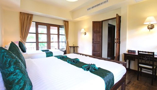 Family Suite (3 Adults)