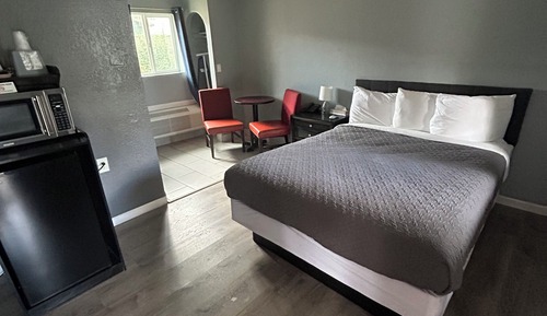Habitación económica, 1 cama de matrimonio