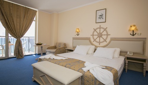 Habitación doble, balcón, vistas al mar