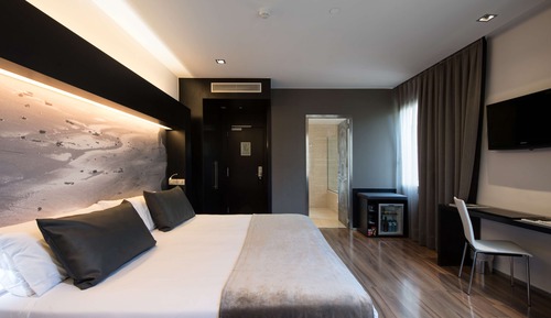 Habitación familiar (2 adults + 2 child)