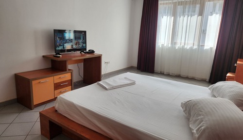 Apartamento familiar, 1 cama doble con sofá cama, no fumadores, cocina básica