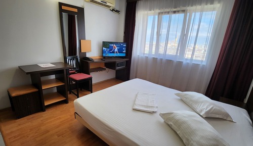 Habitación estándar doble, 1 cama de matrimonio, no fumadores, cocina básica