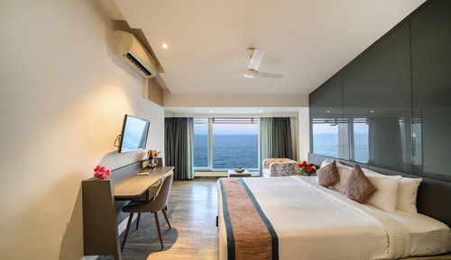 Premier Room