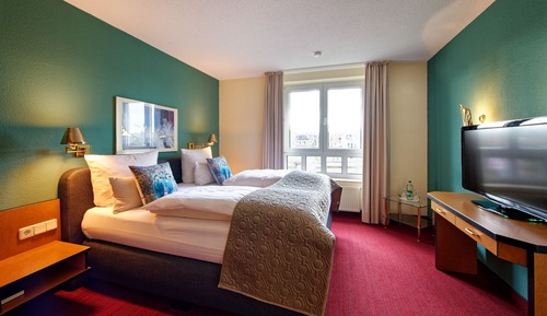 Suite panorámica, 1 cama de matrimonio grande con sofá cama, no fumadores, vistas al río