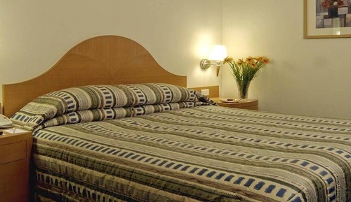Habitación estándar con 1 cama doble o 2 individuales