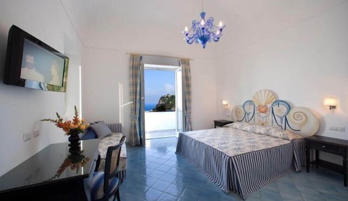 Habitación triple, balcón, vistas al mar