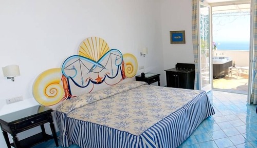 Suite, piscina privada, vistas al mar