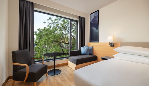 Habitación, 1 cama de matrimonio grande, no fumadores, vistas a la ciudad