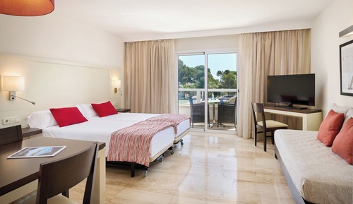 Estudio, balcón (2 adults)