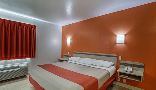 Habitación estándar, 1 cama de matrimonio grande, accesible para personas con discapacidad