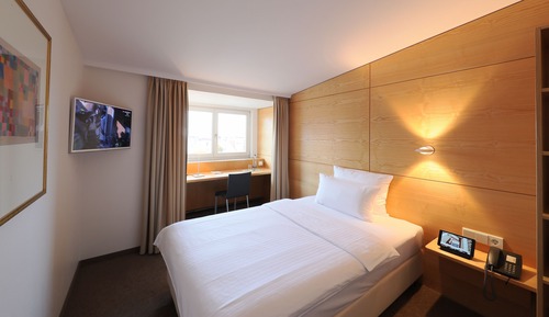 Quiet single room