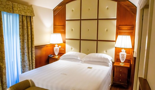 Suite de lujo, 1 cama doble con sofá cama (with Spa access)