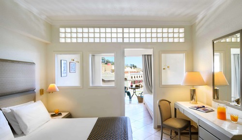 Habitación familiar, vistas al jardín