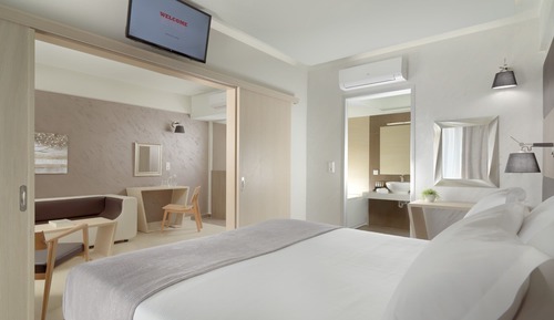 Suite Deluxe, vistas parciales al mar