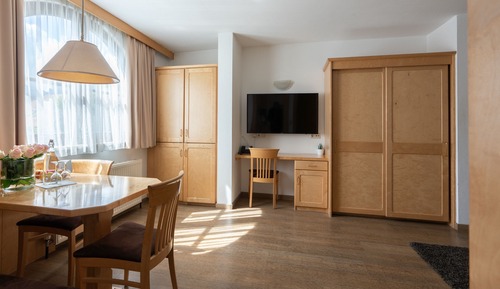 Apartamento, 2 habitaciones, balcón