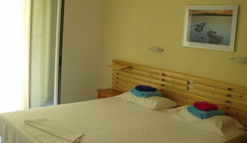 Estudio, vistas al mar