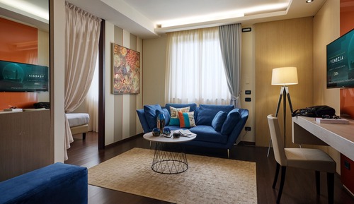 Suite