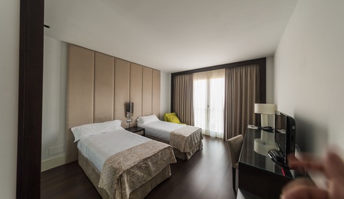Habitación con 2 camas individuales