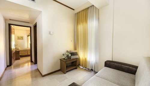 Suite junior (Meteora View)
