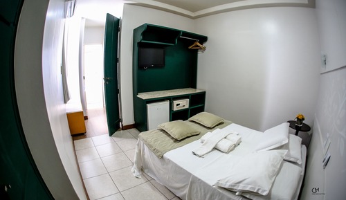 Habitación estándar con 1 cama doble o 2 individuales