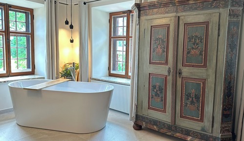Suite estudio de lujo, 1 cama de matrimonio grande, bañera, junto a la montaña