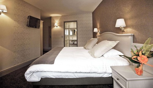 Habitación exclusiva, 1 cama de matrimonio grande, no fumadores (Twin bed on request)