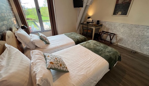 Habitación con 2 camas individuales