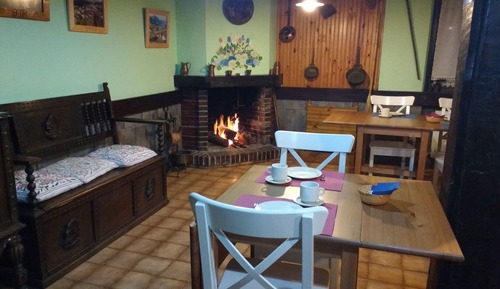 Habitación doble, baño privado, vistas a la montaña