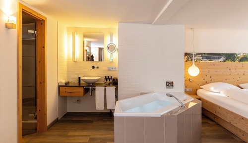 Suite tradicional, bañera de hidromasaje