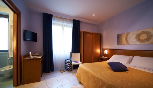 Habitación con 1 cama doble o 2 individuales