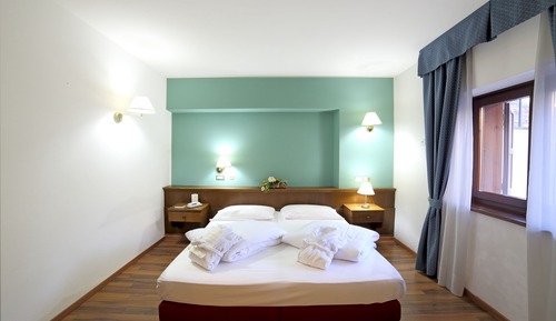 Habitación económica con 1 cama doble o 2 individuales