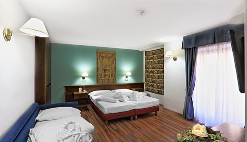 Habitación triple clásica