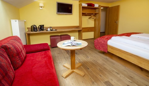 Habitación Confort doble, 1 cama de matrimonio grande, frigorífico