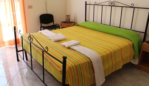 Habitación con 1 cama doble o 2 individuales