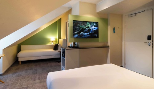 Habitación, varias camas (Pop)