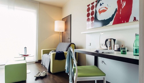 Habitación estándar con 1 cama doble o 2 individuales
