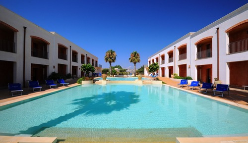 Habitación económica, vistas a la piscina