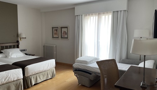 Habitación estándar con 2 camas individuales (3 Adults)