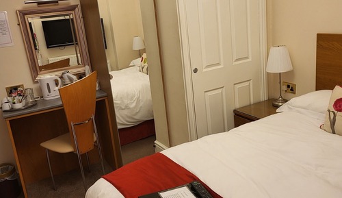 Habitación estándar doble, baño privado