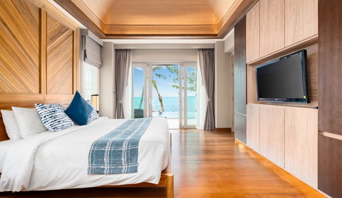 Beachfront Pool Villa