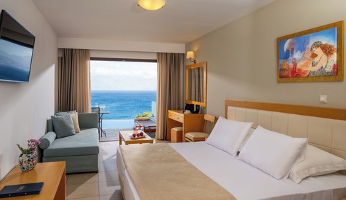 Superior Room with Sea View and Private Pool