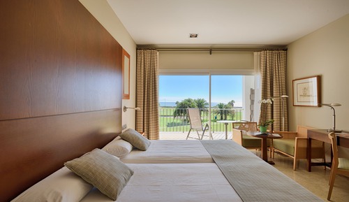 Habitación estándar con 2 camas individuales (cama extra, 2 adultos y 1 niño)
