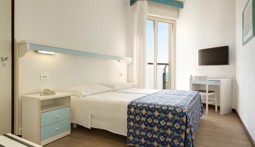 Habitación Confort, balcón, vistas al mar (laterale)