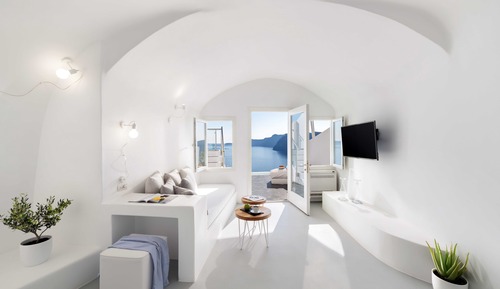 Suite (Cave, Plunge Pool Heated)
