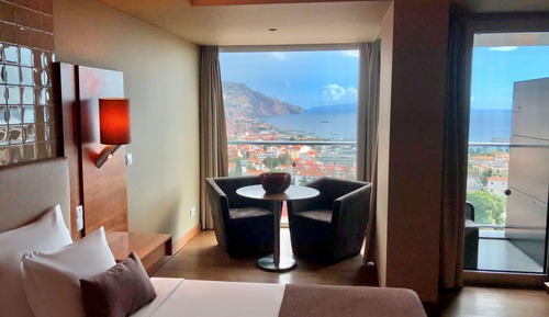 Habitación con 2 camas individuales, vistas al mar